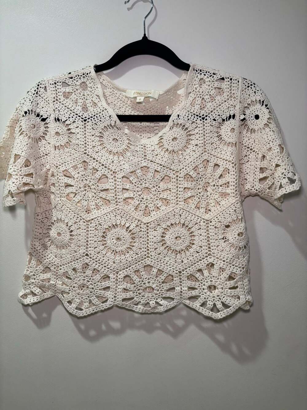 Rebellion Women’s Small Ivory Crochet Lace Short Sleeve Top Boho Coastal
